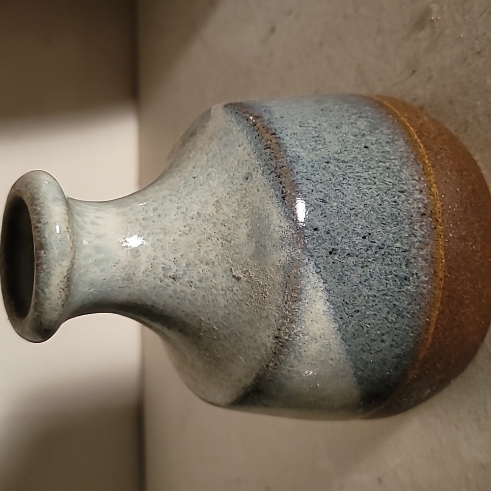 Robert Maxwell vase set